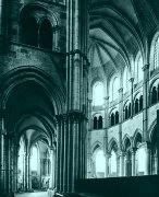 Earthlore Gothic Architecture: Interior of Basilica Saint Madeleine, Vzelay, France.